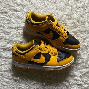 Nike dunk low golden rod Sz 8
